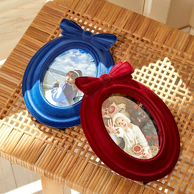 Himore Flowing Oval Photo Frame — lifestyle view