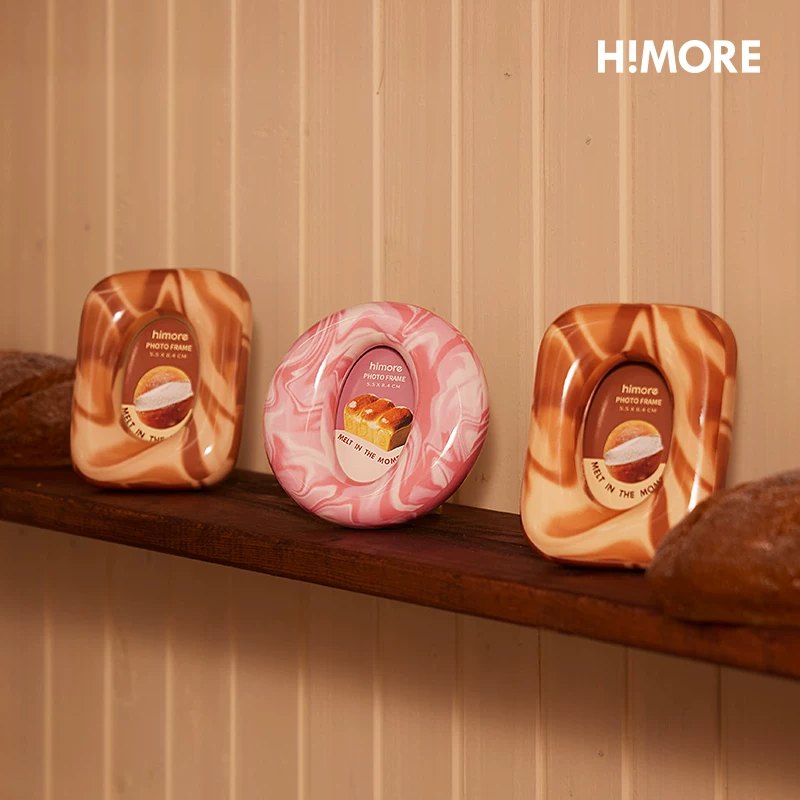 Himore Melting Moment Marbled Photo Frame — lifestyle view